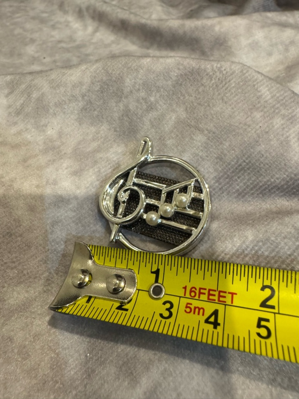Dancraft Silver-Tone Music Note Brooch with Faux Pearls‎